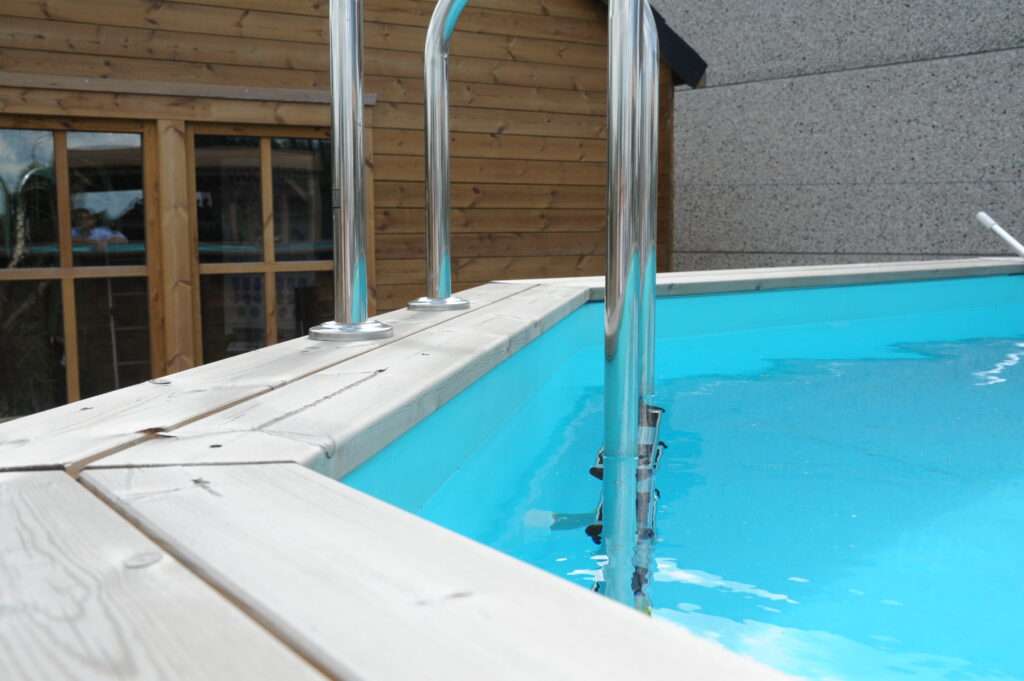 Echelle inox à platines inversées - Go For Pool